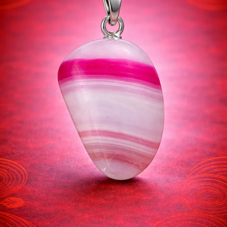 Colgante rodado de ágata rosa teñida